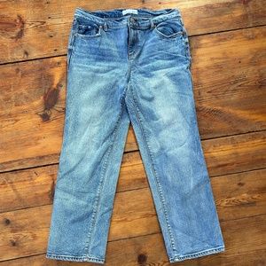 Slouchy, cropped medium wash LOFT jeans